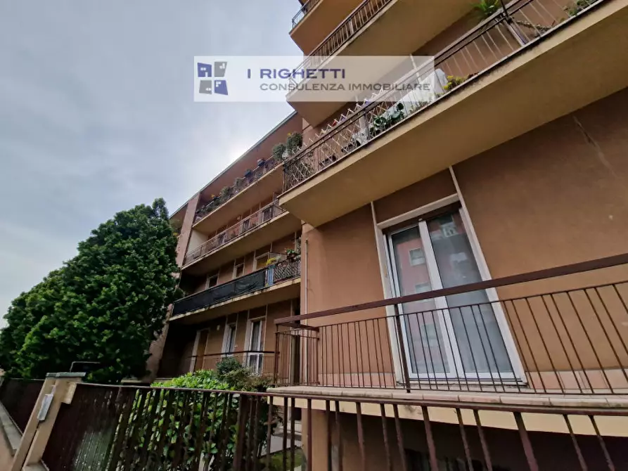 Immagine 31 di Ufficio in affitto  in Via Napoleone primo a Verona
