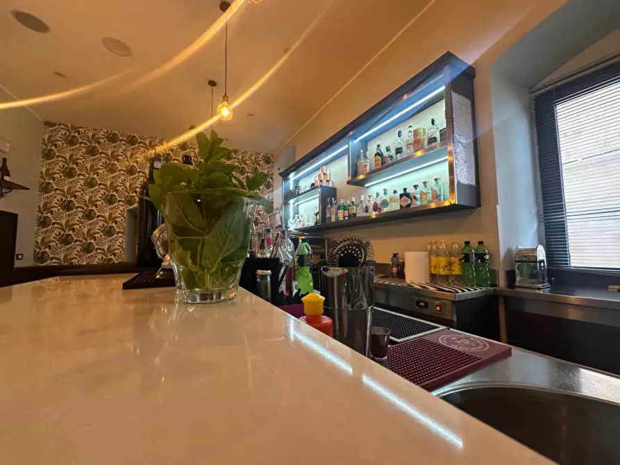 Immagine 1 di Negozio in vendita  in VIA PESCHERIA, SNC a Milazzo