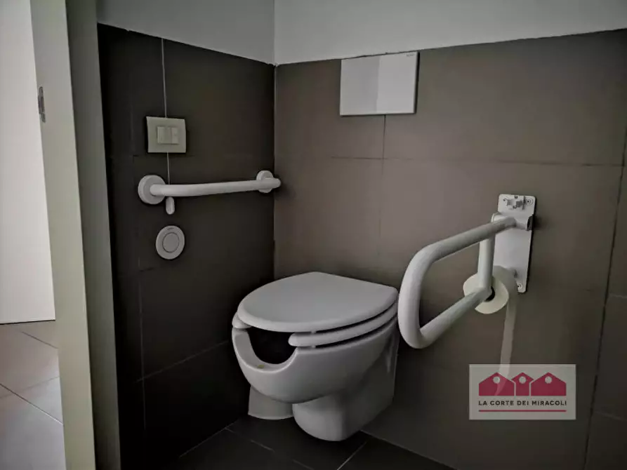 Immagine 13 di Ufficio in affitto  in Piazza Pontelandolfo a Vicenza