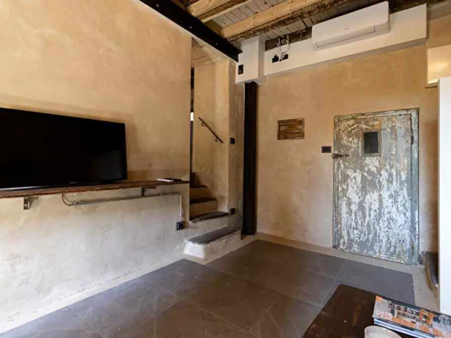 Immagine 6 di Casa indipendente in vendita  in Via Tridi 215 a Torno