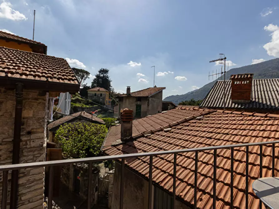 Immagine 30 di Casa indipendente in vendita  in Via Tridi 215 a Torno