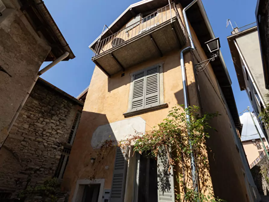 Immagine 41 di Casa indipendente in vendita  in Via Tridi 215 a Torno