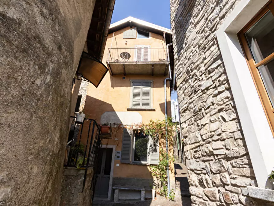 Immagine 43 di Casa indipendente in vendita  in Via Tridi 215 a Torno