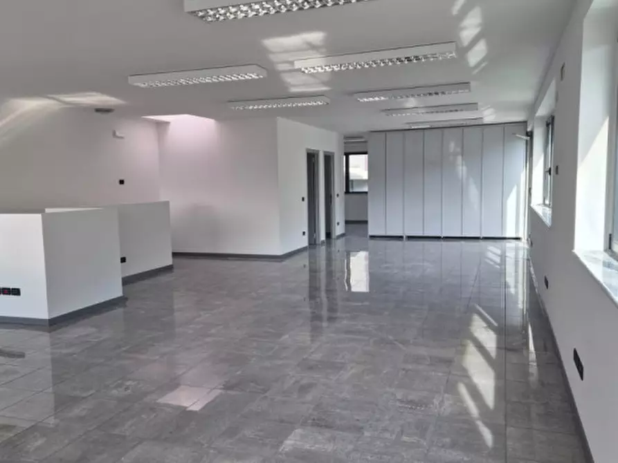 Immagine 4 di Capannone industriale in affitto  in via della Tecnica a Velo D'astico