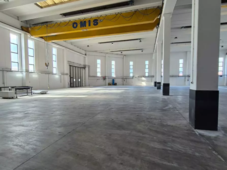 Immagine 7 di Capannone industriale in affitto  in via della Tecnica a Velo D'astico