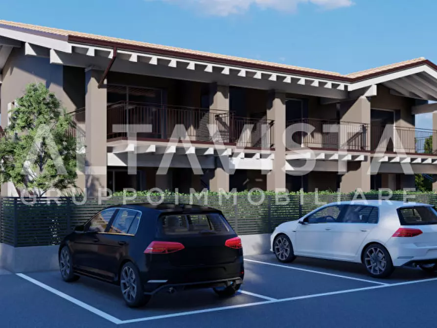 Immagine 2 di Appartamento in vendita  in Via Alcide de Gasperi a Lonato del Garda