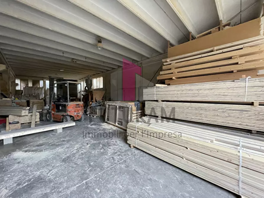 Immagine 14 di Capannone industriale in vendita  a Valdagno