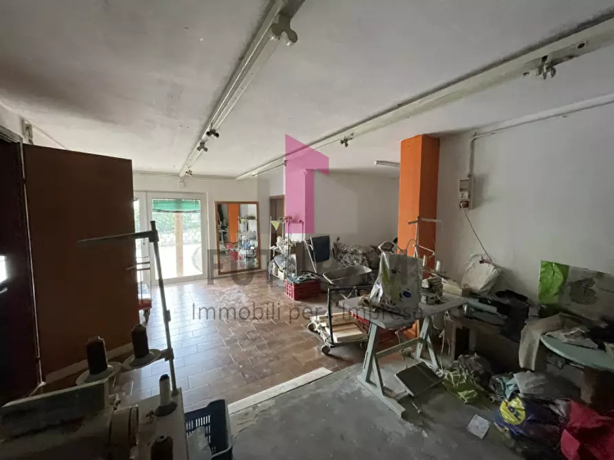 Immagine 25 di Capannone industriale in vendita  a Valdagno