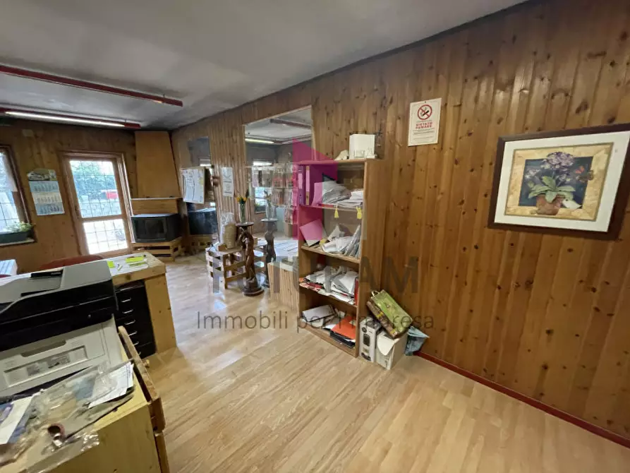 Immagine 27 di Capannone industriale in vendita  a Valdagno