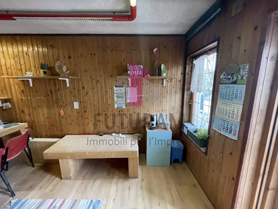 Immagine 32 di Capannone industriale in vendita  a Valdagno