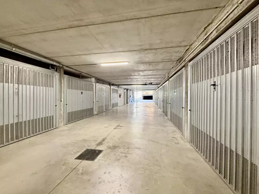 Immagine 24 di Appartamento in vendita  in via Valpantena 80 G a Verona