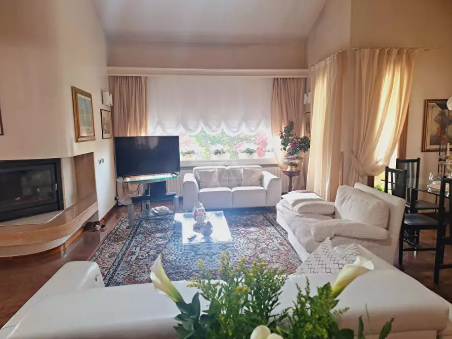 Immagine 4 di Villa in vendita  in Via San Giorgio a Castelfranco Veneto