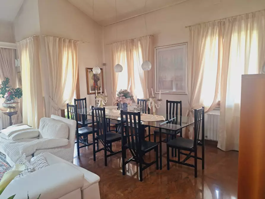 Immagine 5 di Villa in vendita  in Via San Giorgio a Castelfranco Veneto