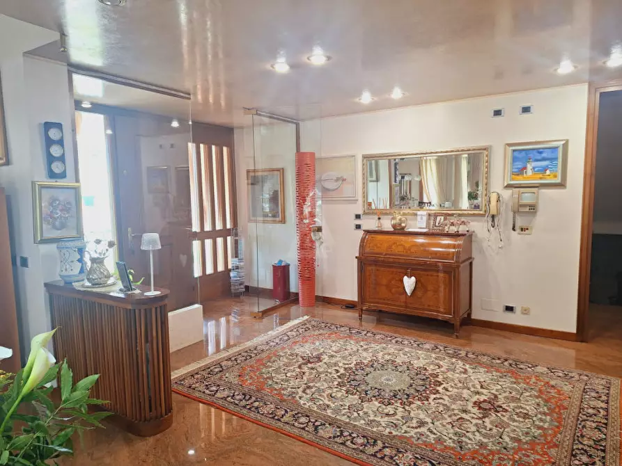 Immagine 6 di Villa in vendita  in Via San Giorgio a Castelfranco Veneto