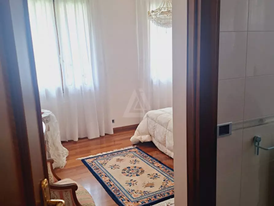 Immagine 11 di Villa in vendita  in Via San Giorgio a Castelfranco Veneto