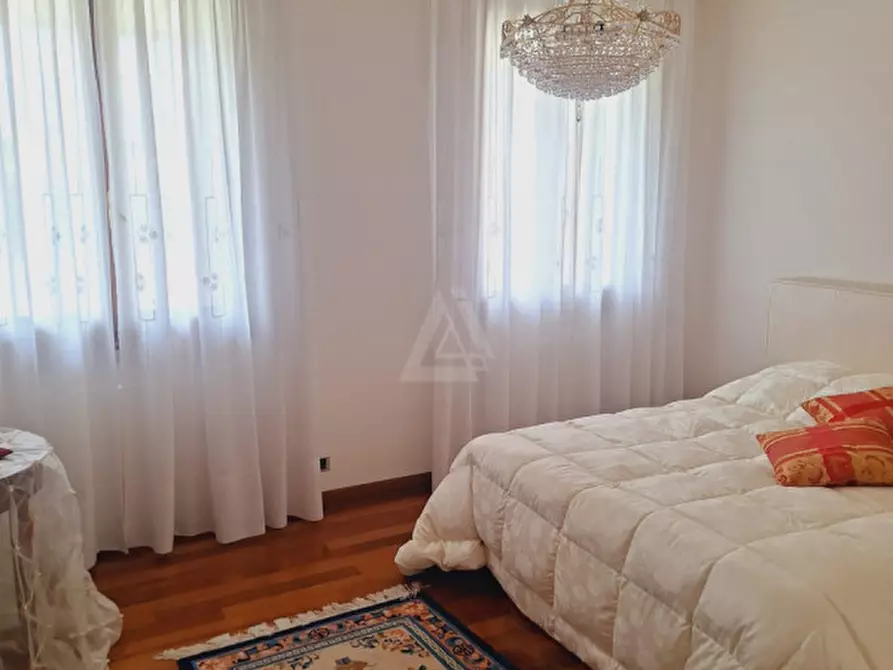 Immagine 12 di Villa in vendita  in Via San Giorgio a Castelfranco Veneto