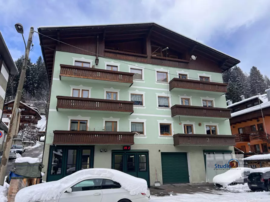 Immagine 10 di Appartamento in vendita  in Via Dante Alighieri a Santo Stefano Di Cadore
