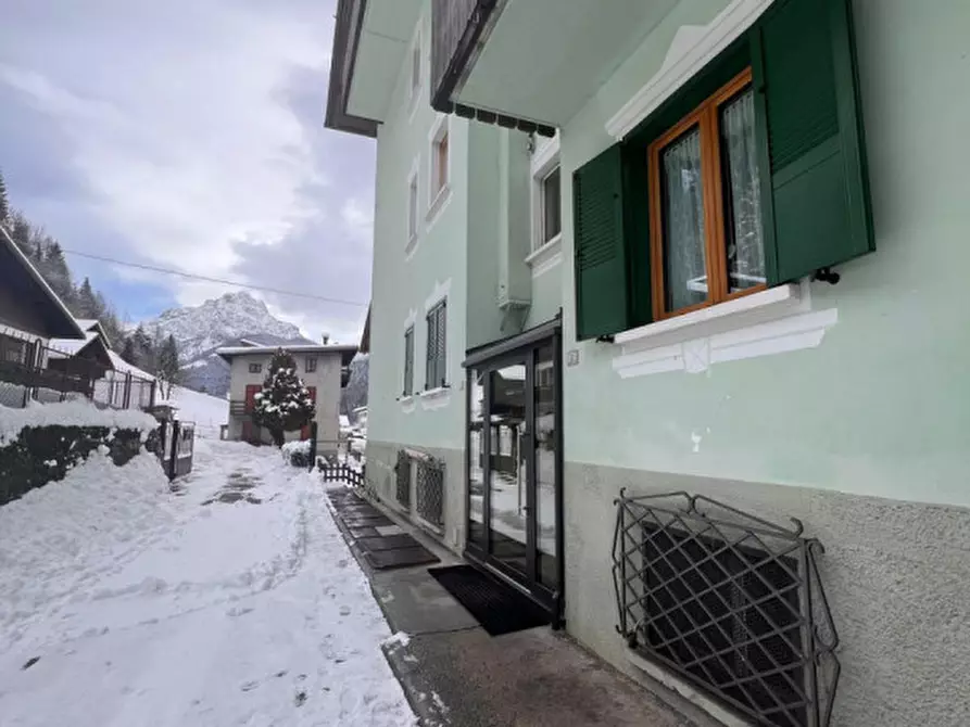 Immagine 18 di Appartamento in vendita  in Via Dante Alighieri a Santo Stefano Di Cadore