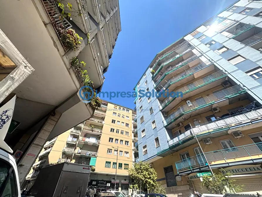 Immagine 3 di Negozio in affitto  in Via Giovanni Miranda a Napoli