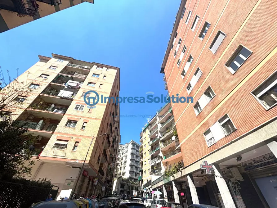 Immagine 4 di Negozio in affitto  in Via Giovanni Miranda a Napoli