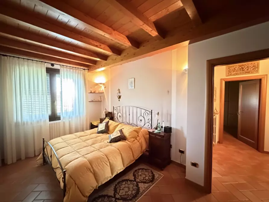Immagine 12 di Rustico / casale in vendita  a Suzzara