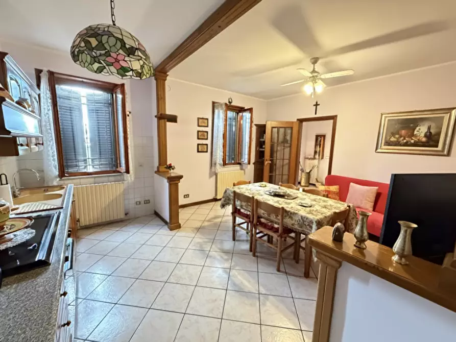 Immagine 22 di Rustico / casale in vendita  a Suzzara