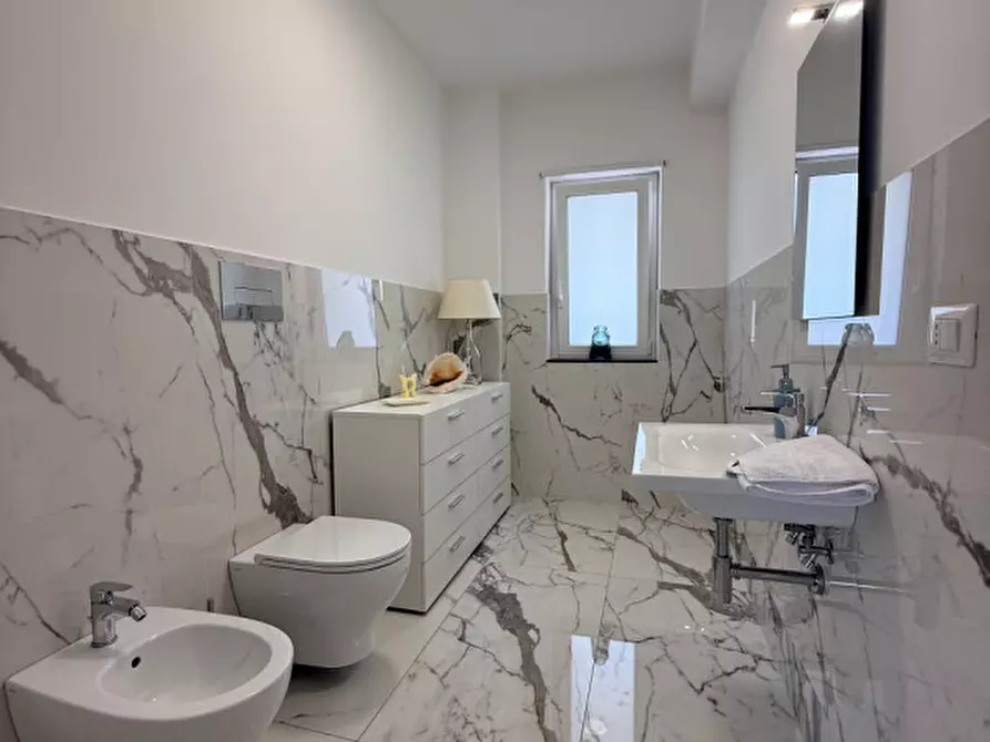 Immagine 10 di Attico in vendita  in VIA TENENTE SIRO BRIGIANO,44 a Milazzo