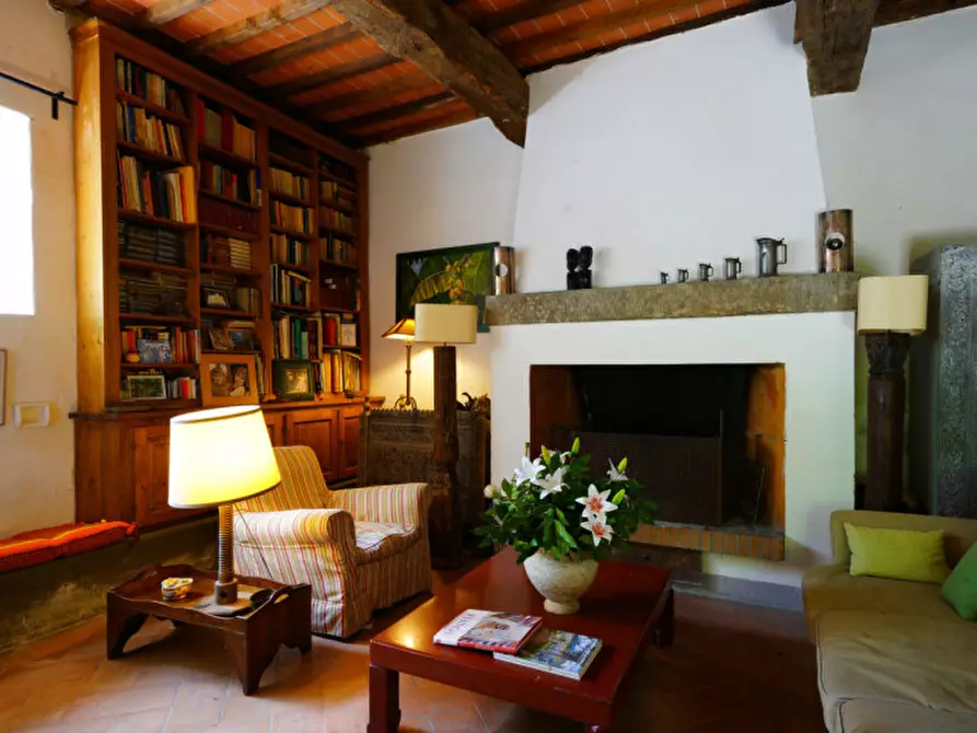 Immagine 4 di Rustico / casale in vendita  in via di Montaio a Cavriglia