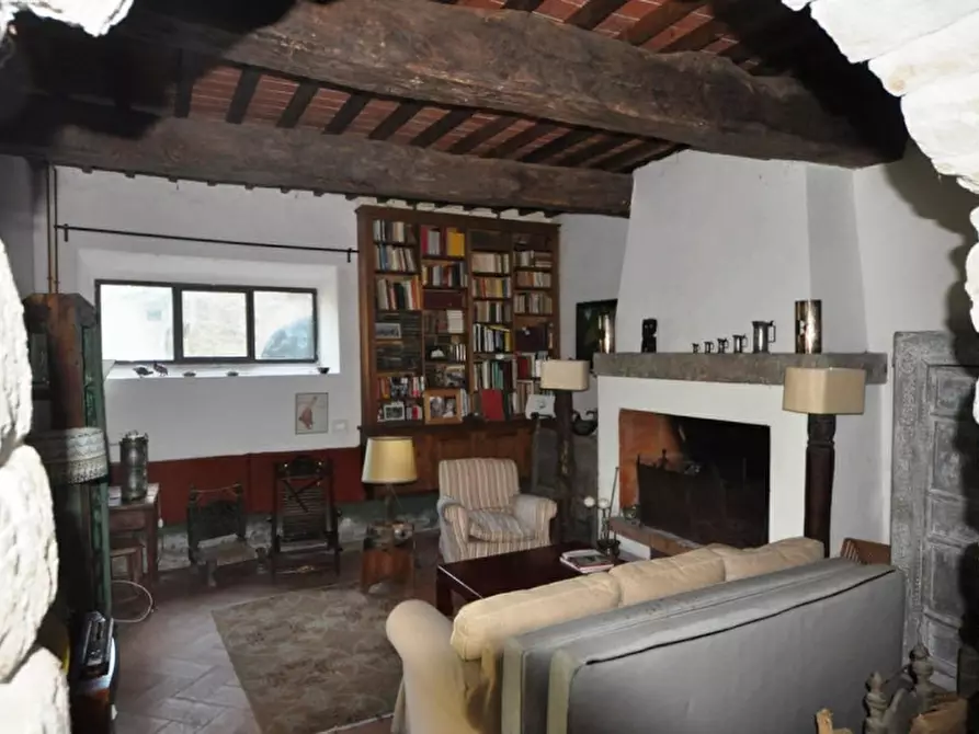 Immagine 9 di Rustico / casale in vendita  in via di Montaio a Cavriglia