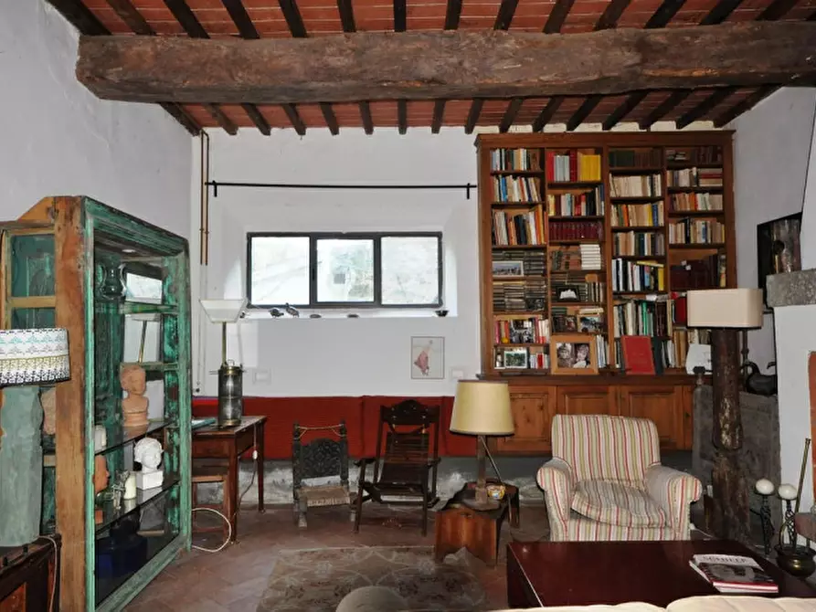 Immagine 11 di Rustico / casale in vendita  in via di Montaio a Cavriglia