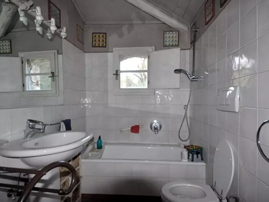 Immagine 23 di Rustico / casale in vendita  in via di Montaio a Cavriglia