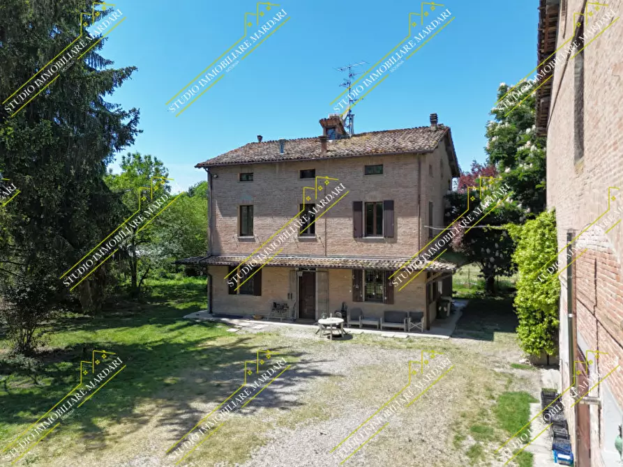 Immagine 38 di Villa in vendita  in Strada Grande 325 a Modena