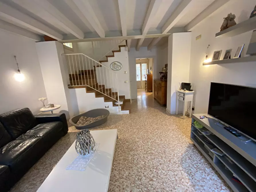 Immagine 4 di Villetta a schiera in vendita  in Via Cantarana a Caldogno