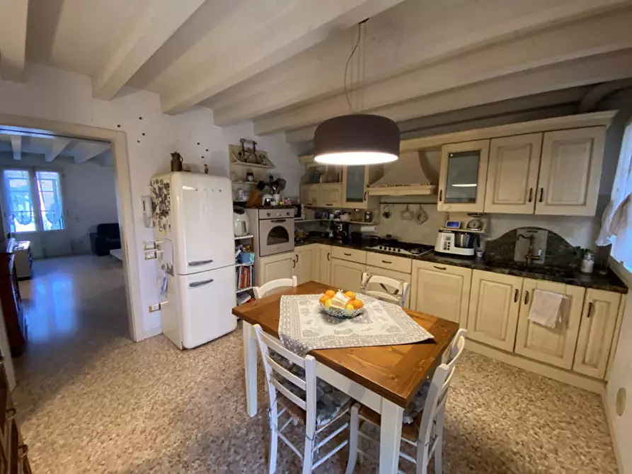 Immagine 12 di Villetta a schiera in vendita  in Via Cantarana a Caldogno