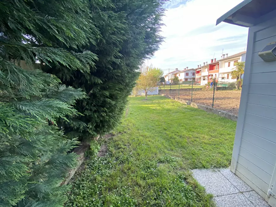 Immagine 39 di Villetta a schiera in vendita  in Via Cantarana a Caldogno