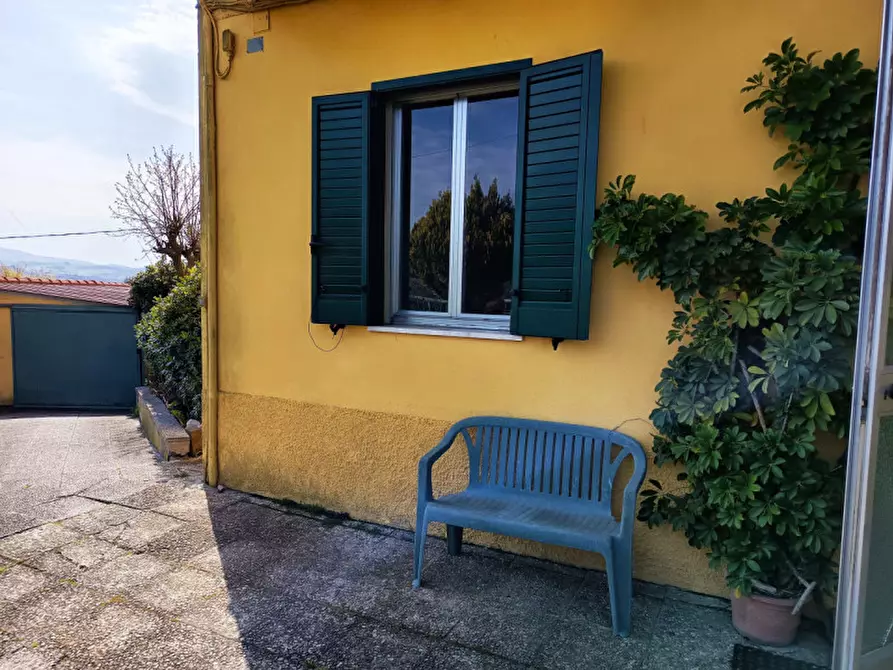 Immagine 3 di Appartamento in vendita  in via delle Fontanelle a Ancona