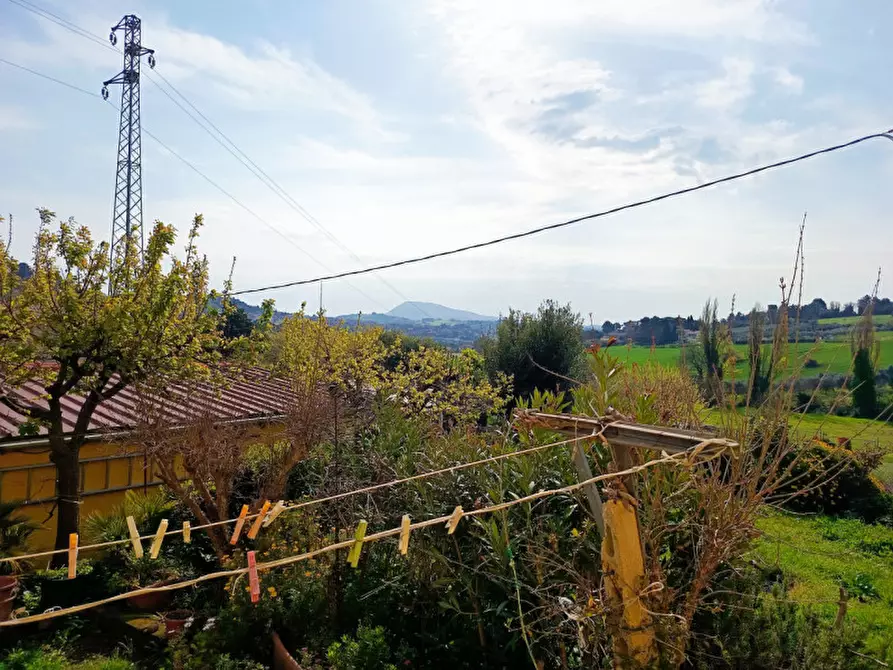Immagine 23 di Appartamento in vendita  in via delle Fontanelle a Ancona