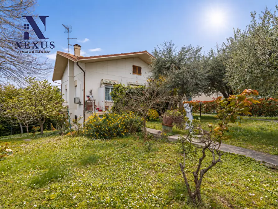 Immagine 1 di Casa indipendente in vendita  a Terre Roveresche