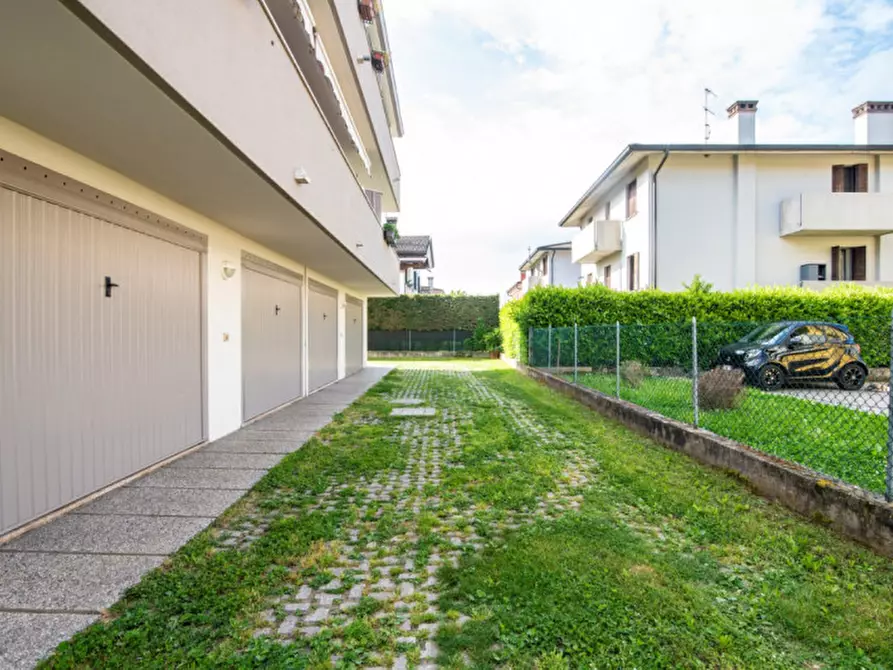 Immagine 21 di Appartamento in vendita  in Via Villa del Bosco a Teolo