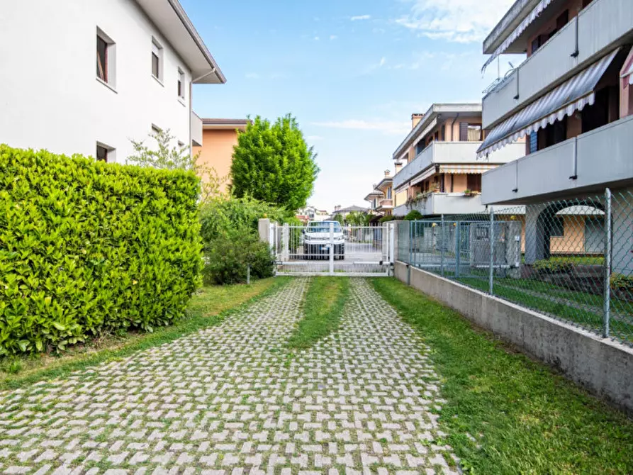 Immagine 24 di Appartamento in vendita  in Via Villa del Bosco a Teolo