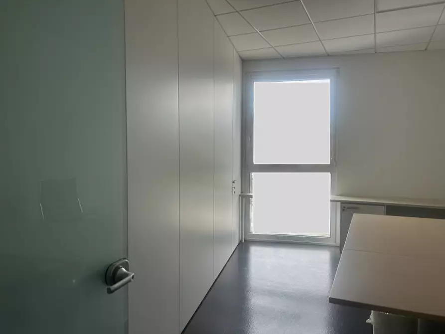 Immagine 7 di Ufficio in affitto  in Viale dell'industria a Schio