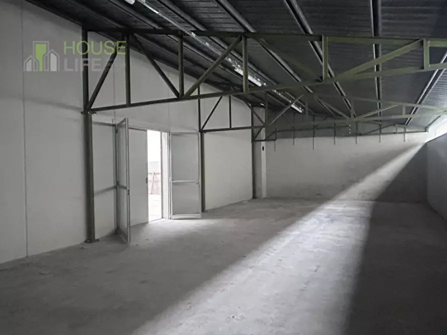 Immagine 6 di Capannone industriale in affitto  in via lago di levico a Schio