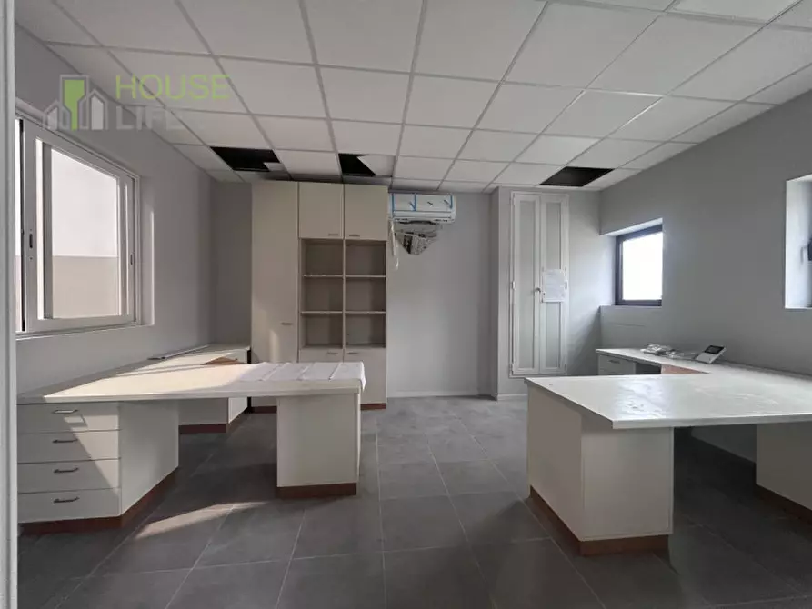 Immagine 11 di Capannone industriale in affitto  in via lago di levico a Schio