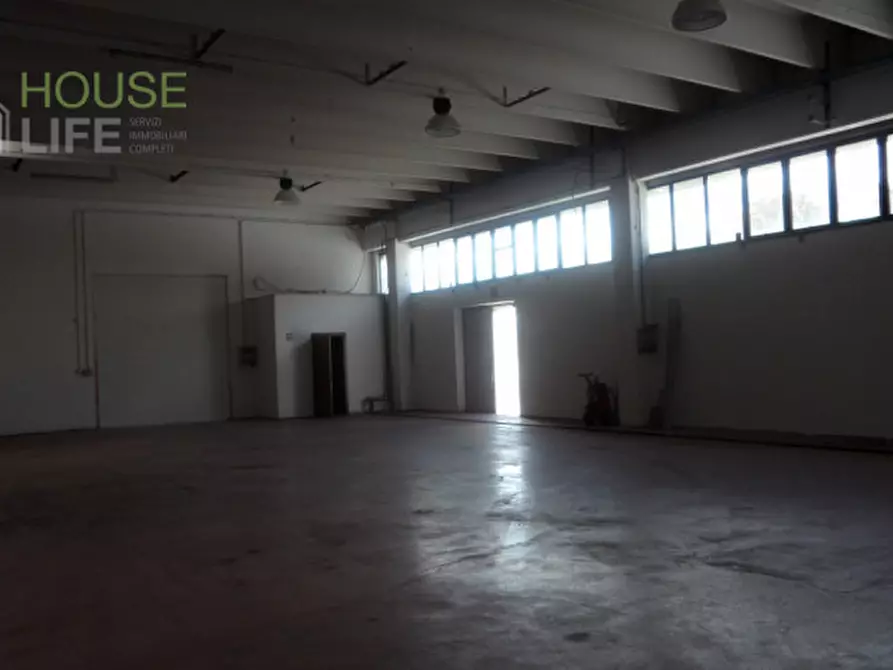 Immagine 23 di Capannone industriale in vendita  in via lago di levico a Schio