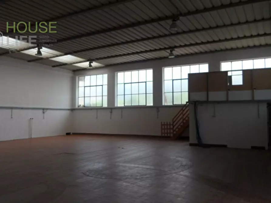 Immagine 24 di Capannone industriale in vendita  in via lago di levico a Schio