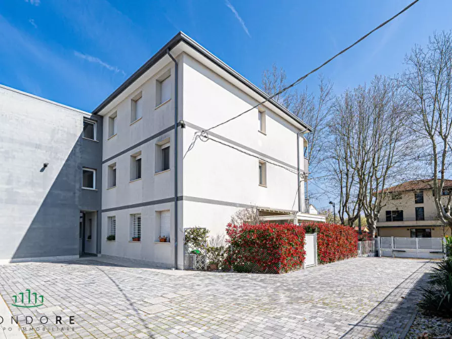 Immagine 11 di Appartamento in vendita  in Viale Libertà a Molinella