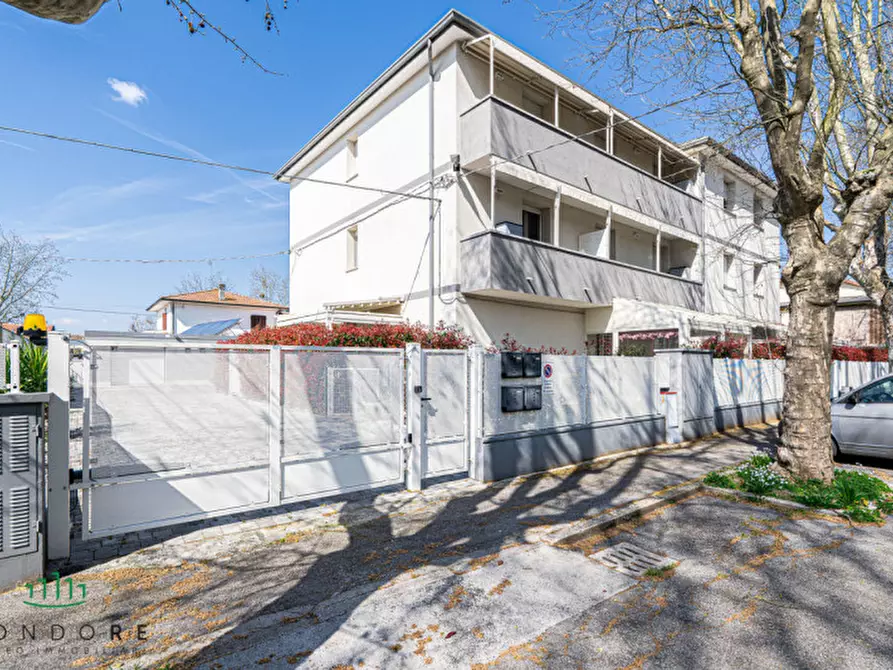 Immagine 14 di Appartamento in vendita  in Viale Libertà a Molinella