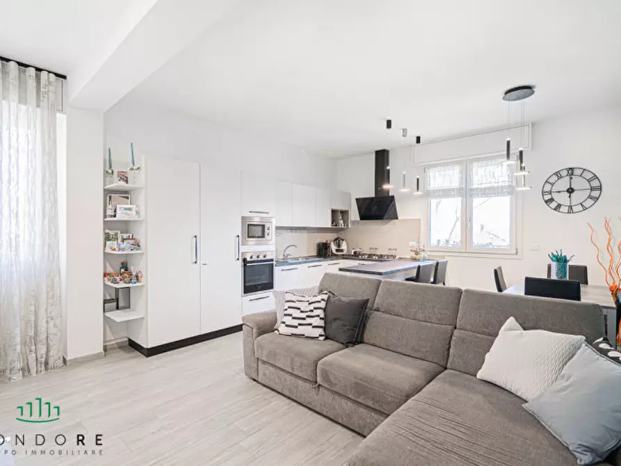 Immagine 24 di Appartamento in vendita  in Viale Libertà a Molinella