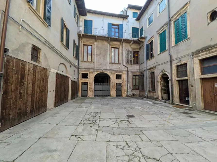Immagine 5 di Appartamento in vendita  in Corso Cavour 32 a Verona