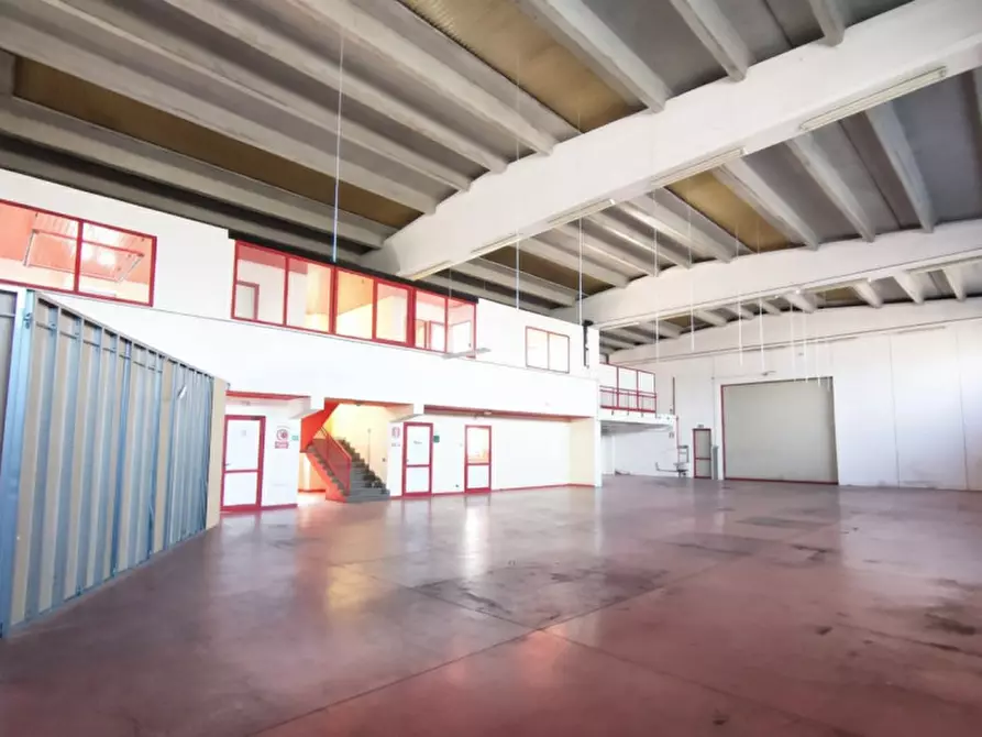 Immagine 2 di Capannone industriale in vendita  in Via Roma a San Bonifacio